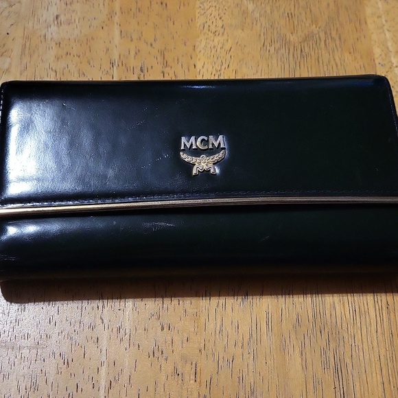 MCM Forest Green Leather Wallet with Logo - Picture 2 of 5